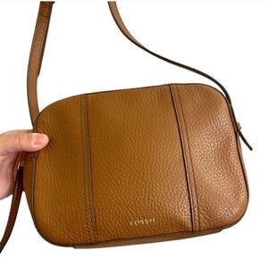 Fossil Cognac Pebbled Leather Crossbody Bag EUC